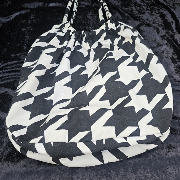 Large Fashion Shoulder Bag - Picture 3 of 3